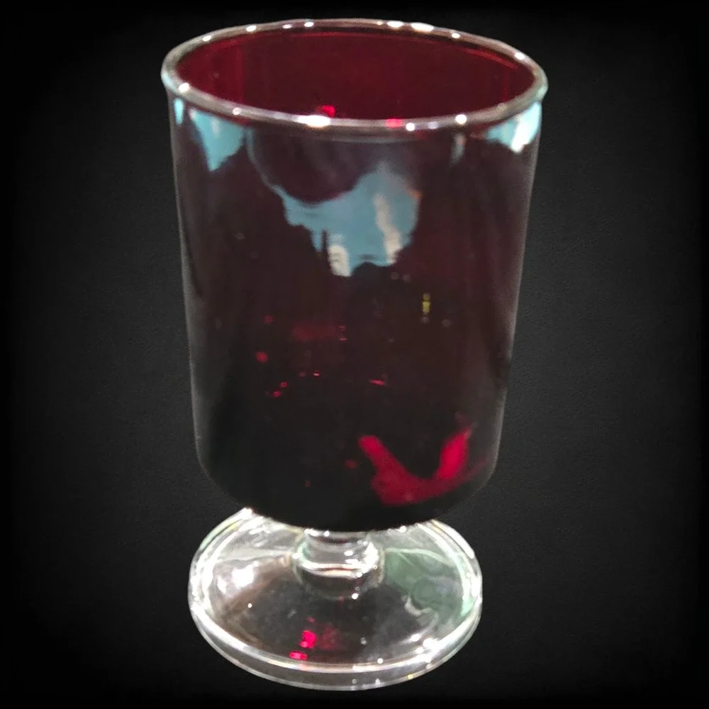Arcoroc Luminarc vintage red